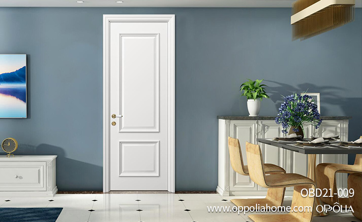 White Lacquer Shaker Interior Door with Golden Lines