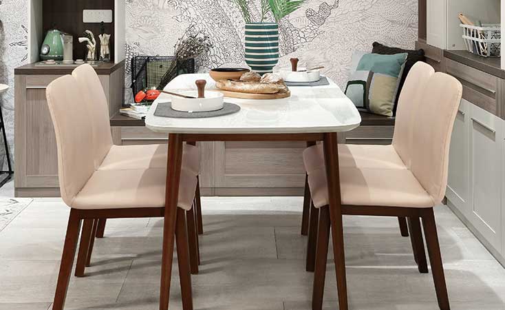 Tempered Glass Modern Dining Table